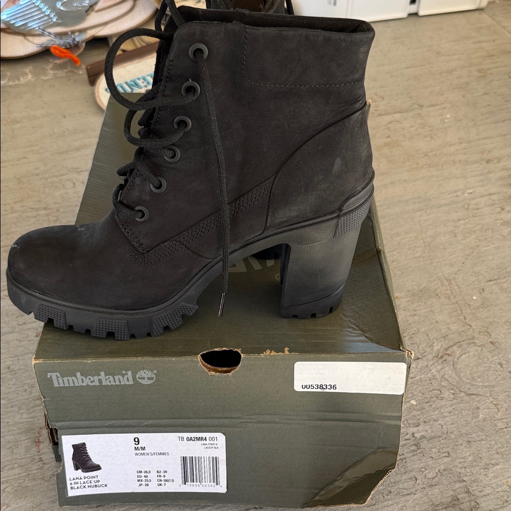 Timberland Women's Black Lace-Up Heeled Boots